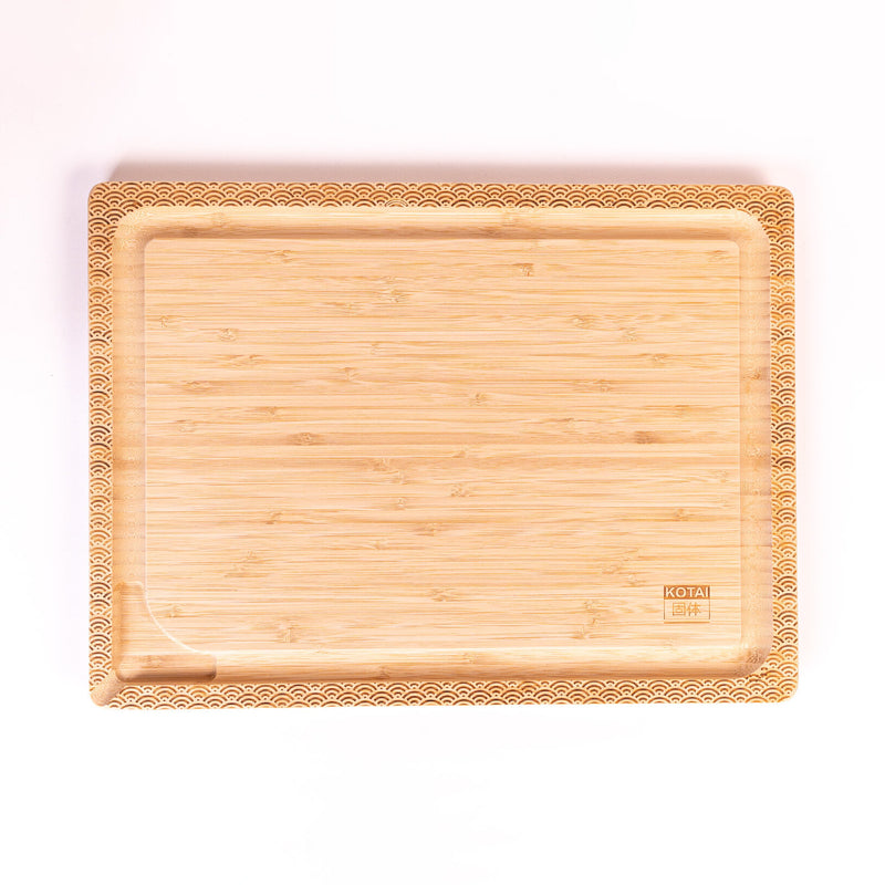 Bambusové prkénko na krájení (vzor vln) – 40 × 30 cm
