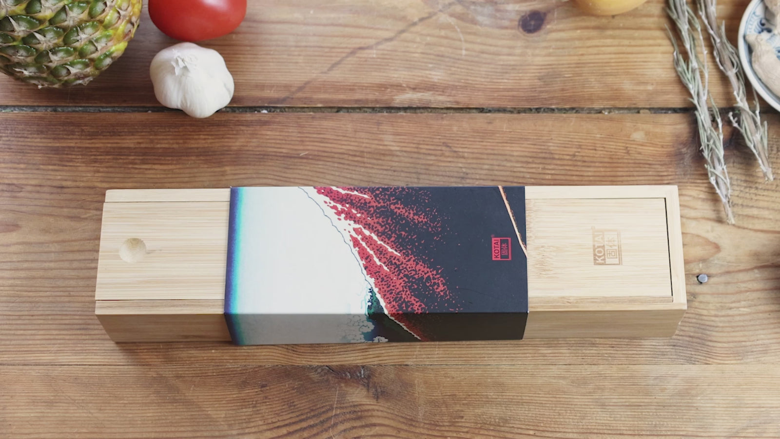 Santoku nůž Bunka – japonská nerezová ocel 440C, čepel 170 mm – video