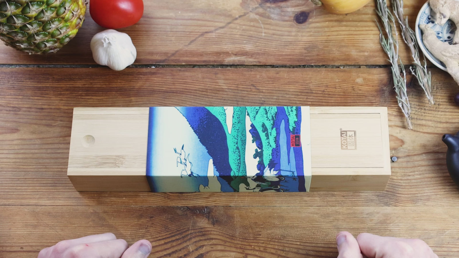 Santoku nůž – japonská nerezová ocel 440C, čepel 180 mm – video